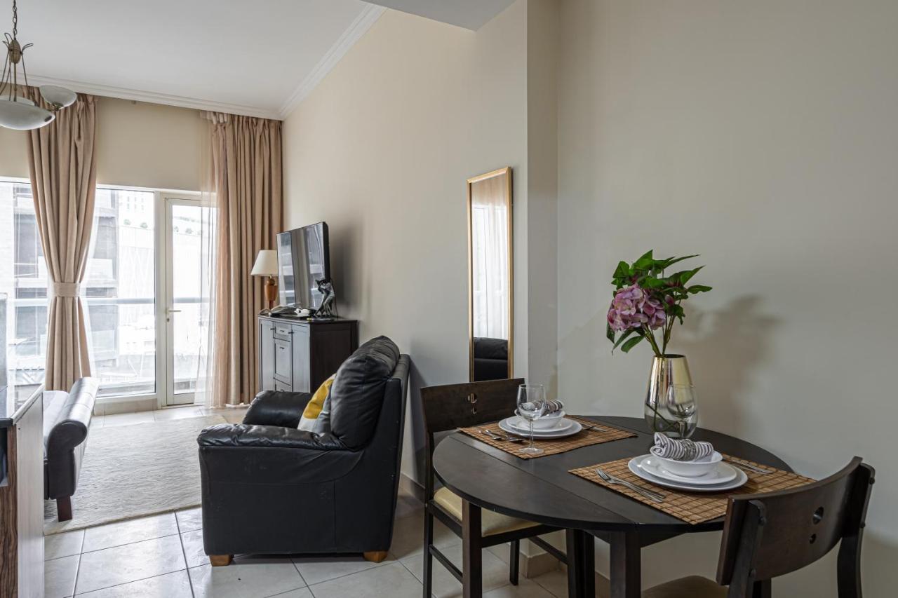 Higuests - Spacious Studio With City Views Near Dubai Mall Esterno foto